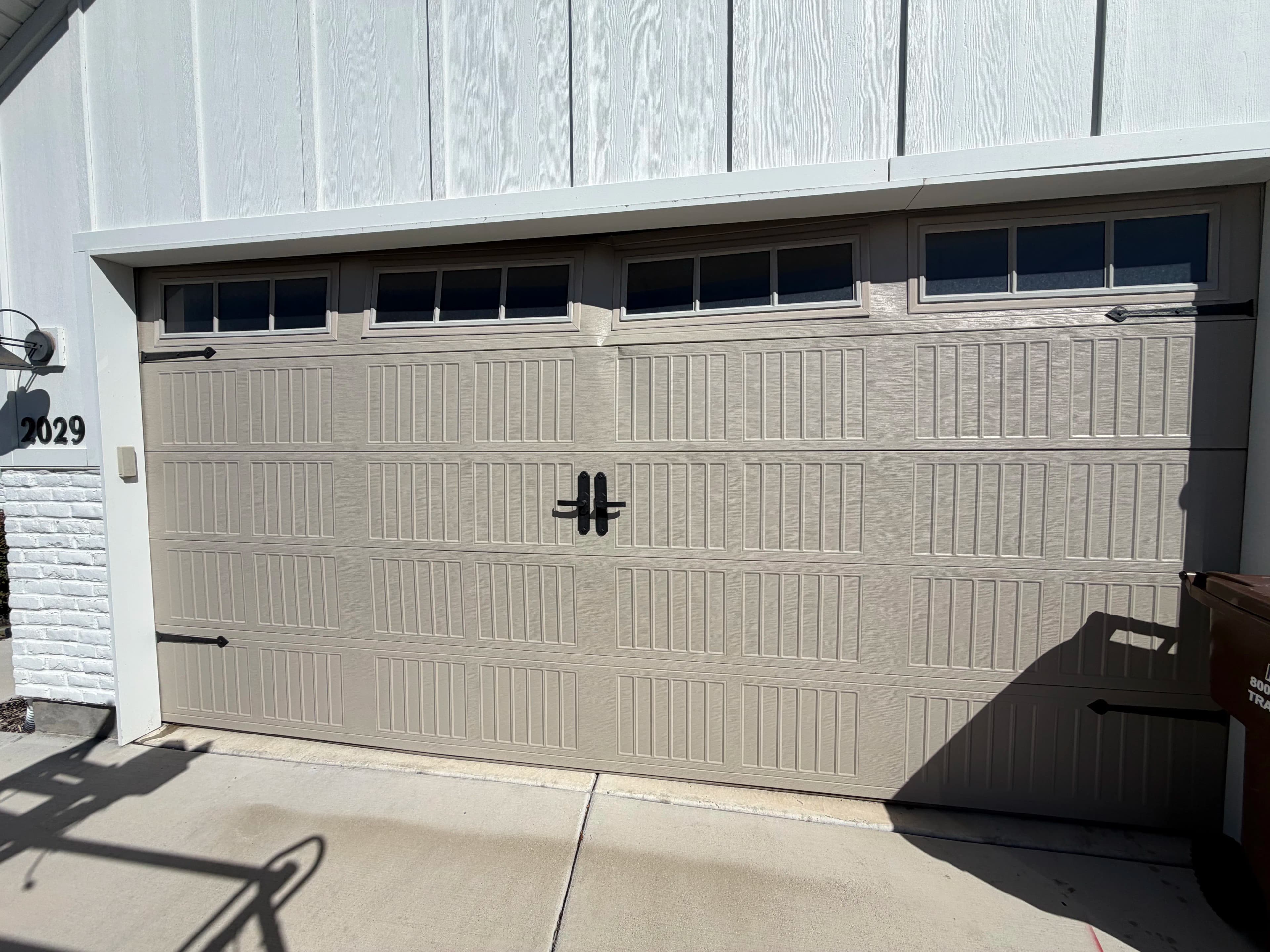 Project Steel-Back Insulated Garage Door Replacement Done Right image